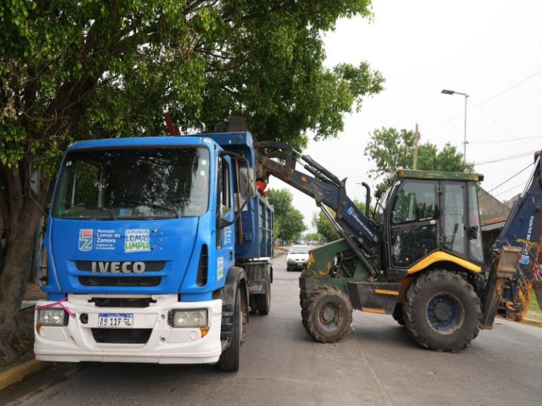 Lomas refuerza los trabajos de limpieza e higiene urbana en los barrios