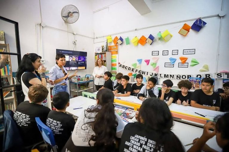 Avanza “Quilmes Coopera” con obras y proyectos en dos escuelas de Villa Argentina