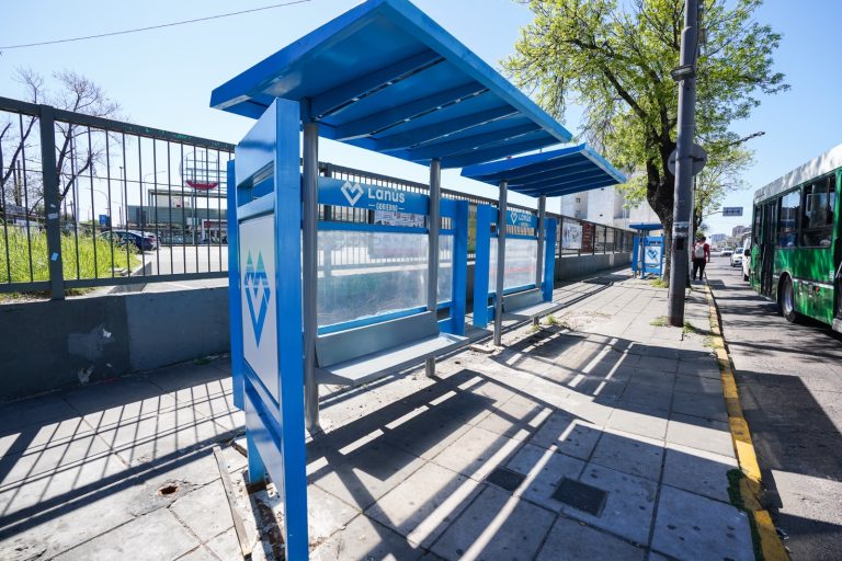 Se instalaron 21 refugios urbanos en distintos puntos de Lanús