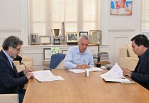 Zamora firmó un convenio con la Fundación Playspace y la Asociación Civil “Haciendo Punta”