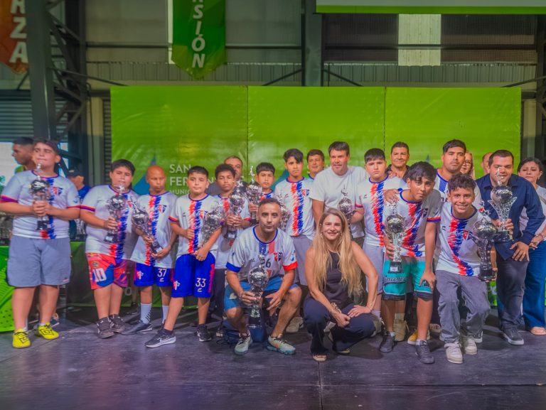 San Fernando premió a 3.000 chicas y chicos de su Liga de Fútbol Municipal