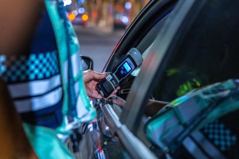 La Ciudad reforzó los controles de alcoholemia por Navidad y la tasa de positivos cayó a la mitad