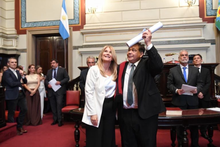 Ishii asumió como senador bonaerense con un compromiso por la educación