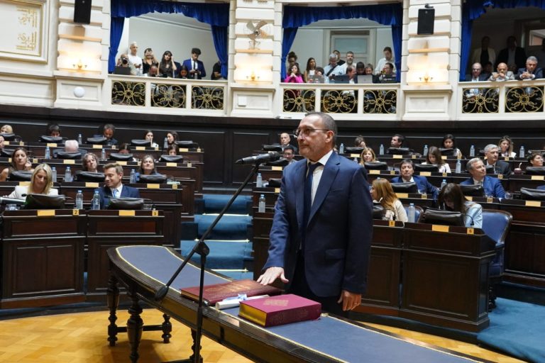 Luis Vivona juró como diputado bonaerense con la mira en “mejorar la vida de los bonaerenses”