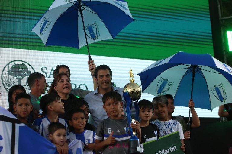 Con la participación de 44 clubes de barrio y 3 mil chicos, cerró el Torneo de Baby Fútbol