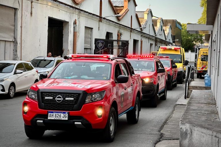 La Ciudad envió bomberos y brigadistas para ayudar a combatir los incendios en Chubut