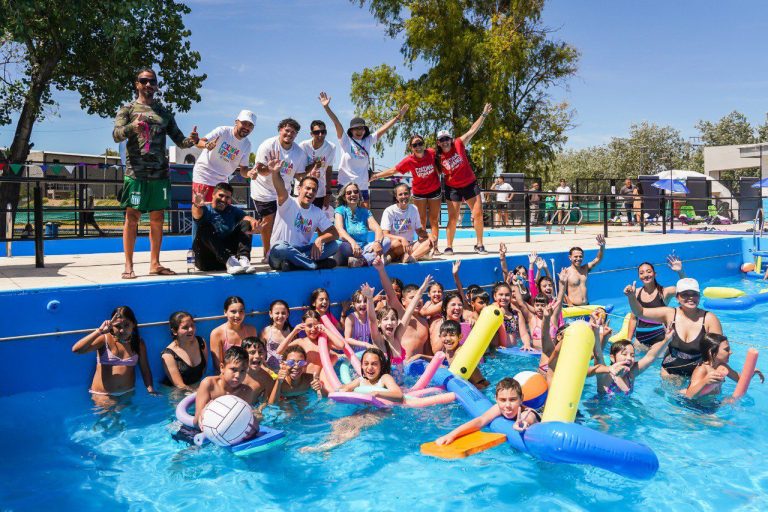 Julián Álvarez recorrió la Colonia de Verano Municipal