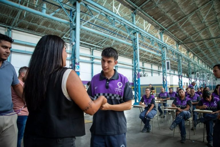 Entregan credenciales a inspectores de tránsito y de la vía pública en Quilmes