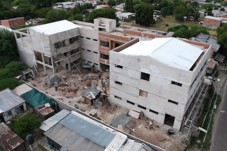 Avanzan las obras del nuevo edificio de la Secundaria Nº 26 en Almirante Brown