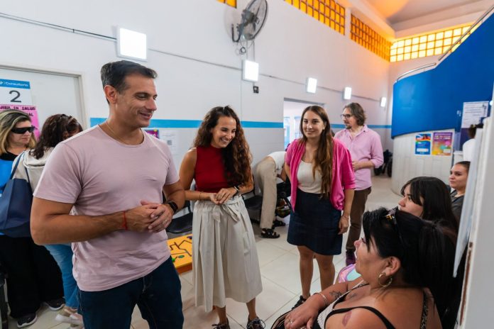 julian-alvarez-recorrio-una-nueva-jornada-de-salud-para-infancias-en-la-unidad-sanitaria-dr-nicolas-natiello-de-monte-chingolo-1-Y0tek