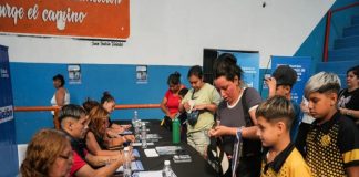 Más de 650 chicos de clubes de barrio realizaron aptos físicos en el Polideportivo Gatica