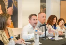 Descalzo encabezó la jornada de “Camino al Empleo en tu Escuela”