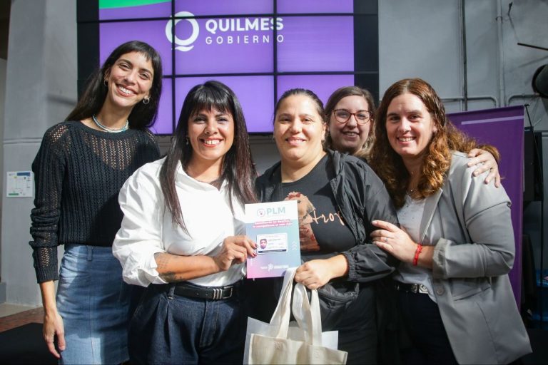 Entregan 300 Pases Libres Multimodales a vecinos de Quilmes