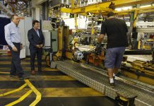 Fernando Espinoza: “El país va a salir adelante con más educación y generación de trabajo”