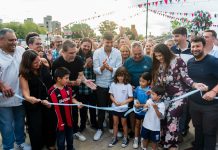 Ghi inauguró la nueva plaza Viejo Urbano en el centro de Morón