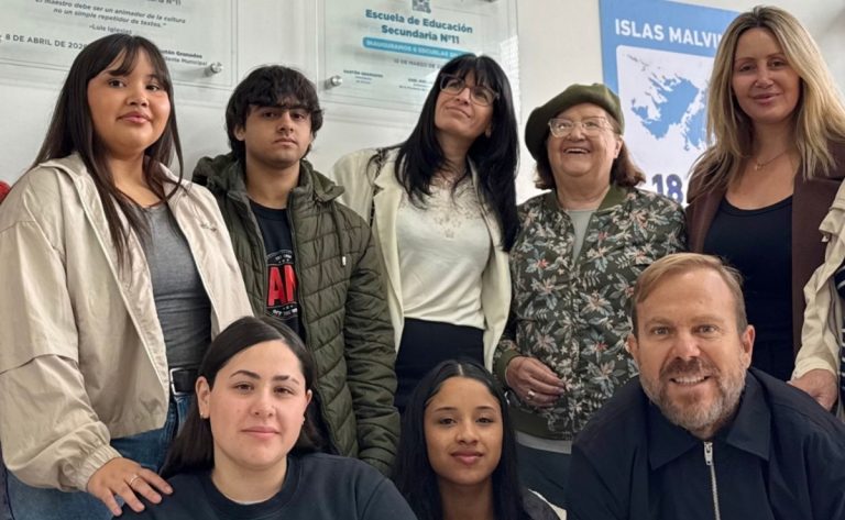 La Secundaria Nº11 pasó a llamarse “Maestro Luis Fortunato Iglesias”