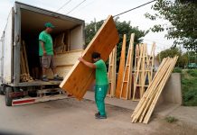 Merlo avanza con la asistencia a vecinos de Mariano Acosta