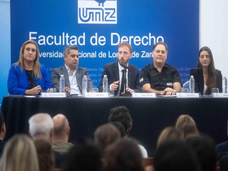 Se realizó el primer Foro del Consejo de Seguridad y Justicia de Lomas de Zamora