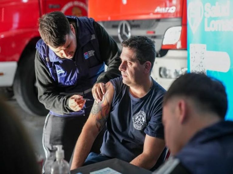 Más de 60 bomberos voluntarios de Lomas recibieron sus vacunas