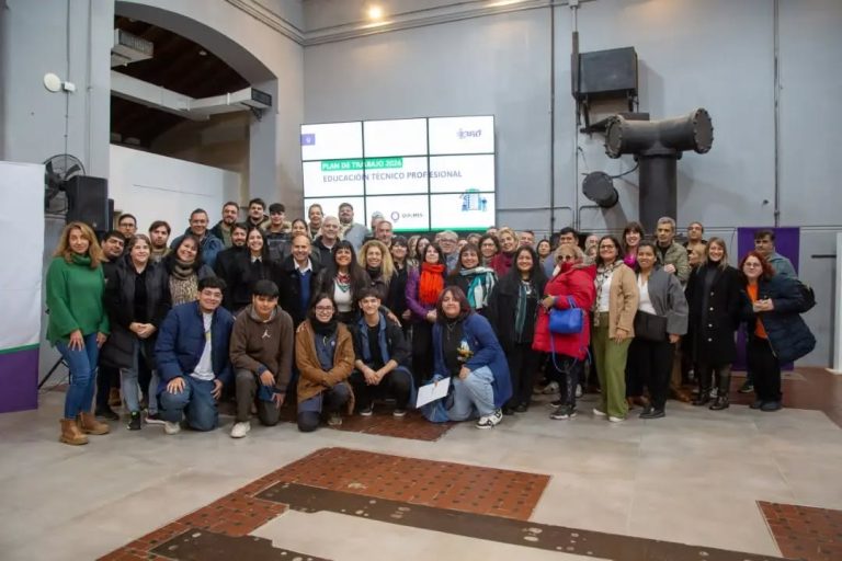 Quilmes presentó un plan de fortalecimiento para las escuelas técnicas