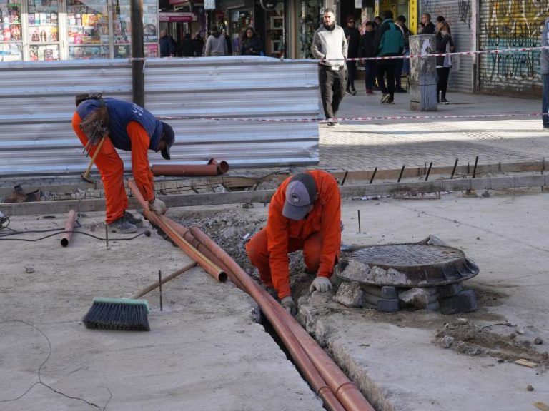 Avanzan las obras en la peatonal como parte de “Laprida en Comunidad”