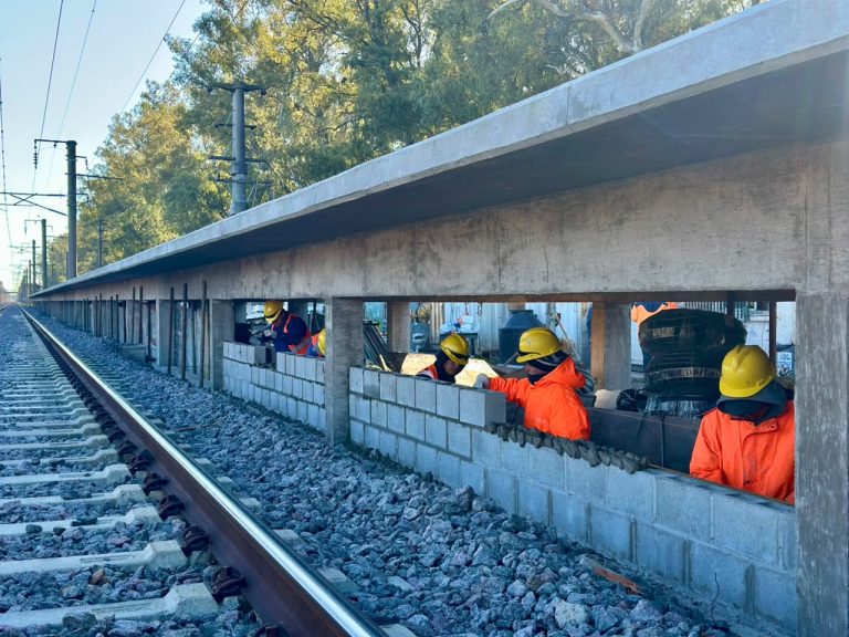 Se retomó la construcción de la Estación de Trenes de la Universidad Guillermo Brown