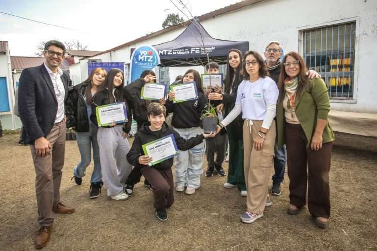 Crecen más viveros nativos en las escuelas secundarias de La Matanza