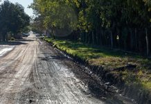 Avanzan los trabajos de saneamiento y mejorado de calles en Berazategui