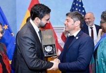 Kicillof cerró su visita a Estados Unidos con una charla en la Universidad de Columbia