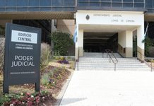 Familiares de víctimas de inseguridad marchan a los tribunales de Lomas de Zamora