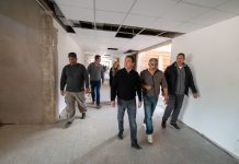 Watson inspeccionó el avance en la construcción de un nuevo edificio para la Escuela Secundaria Nº47