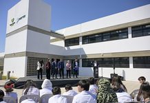 Kicillof y Watson inauguraron un nuevo Polo Educativo en Ingeniero Allan