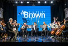 La Orquesta Municipal brilló en un concierto especial por el 153º aniversario de Almirante Brown